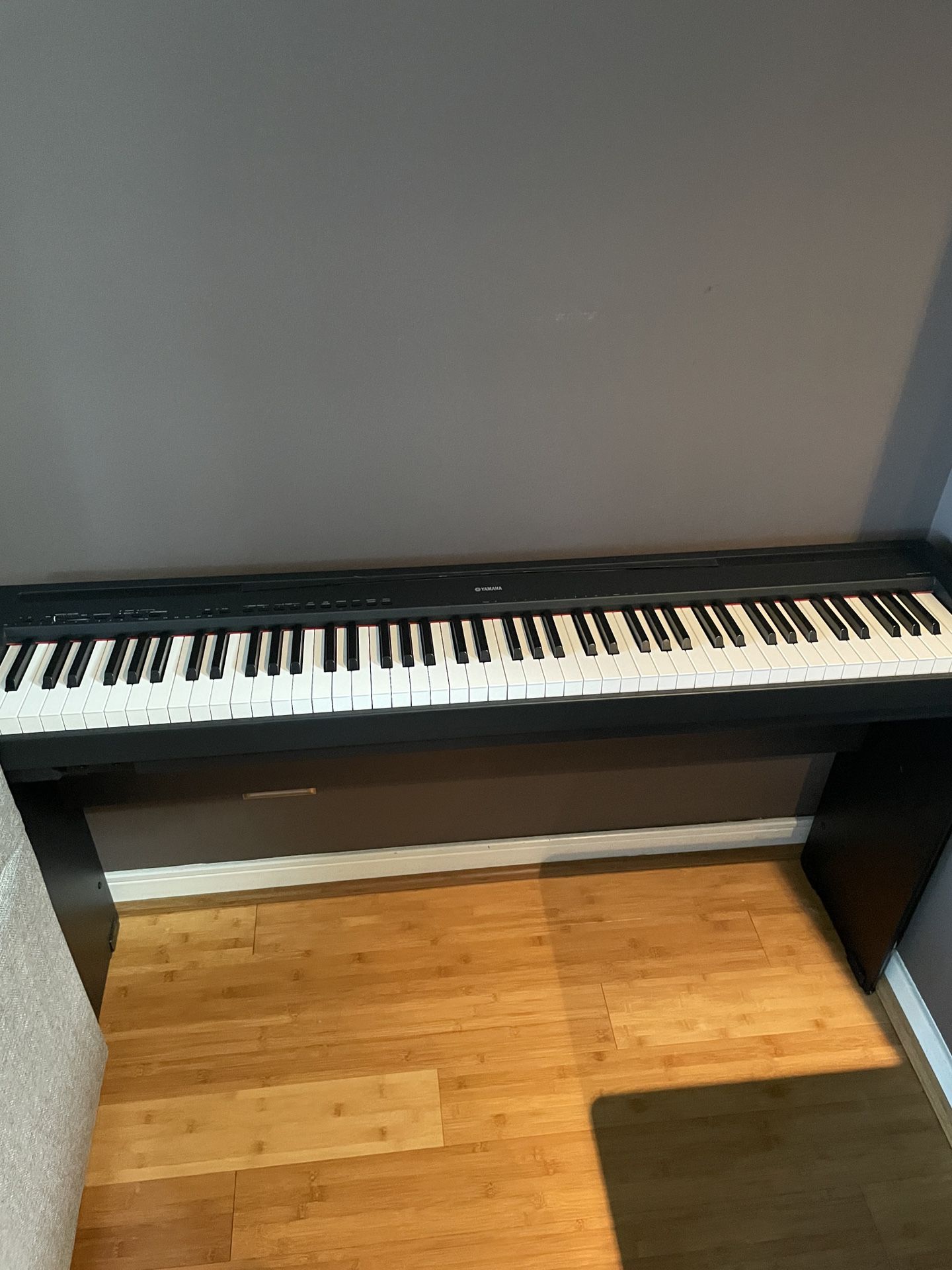 Yamaha Piano P95