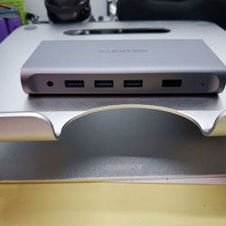 USB C Docking Station with 100W Power Pass