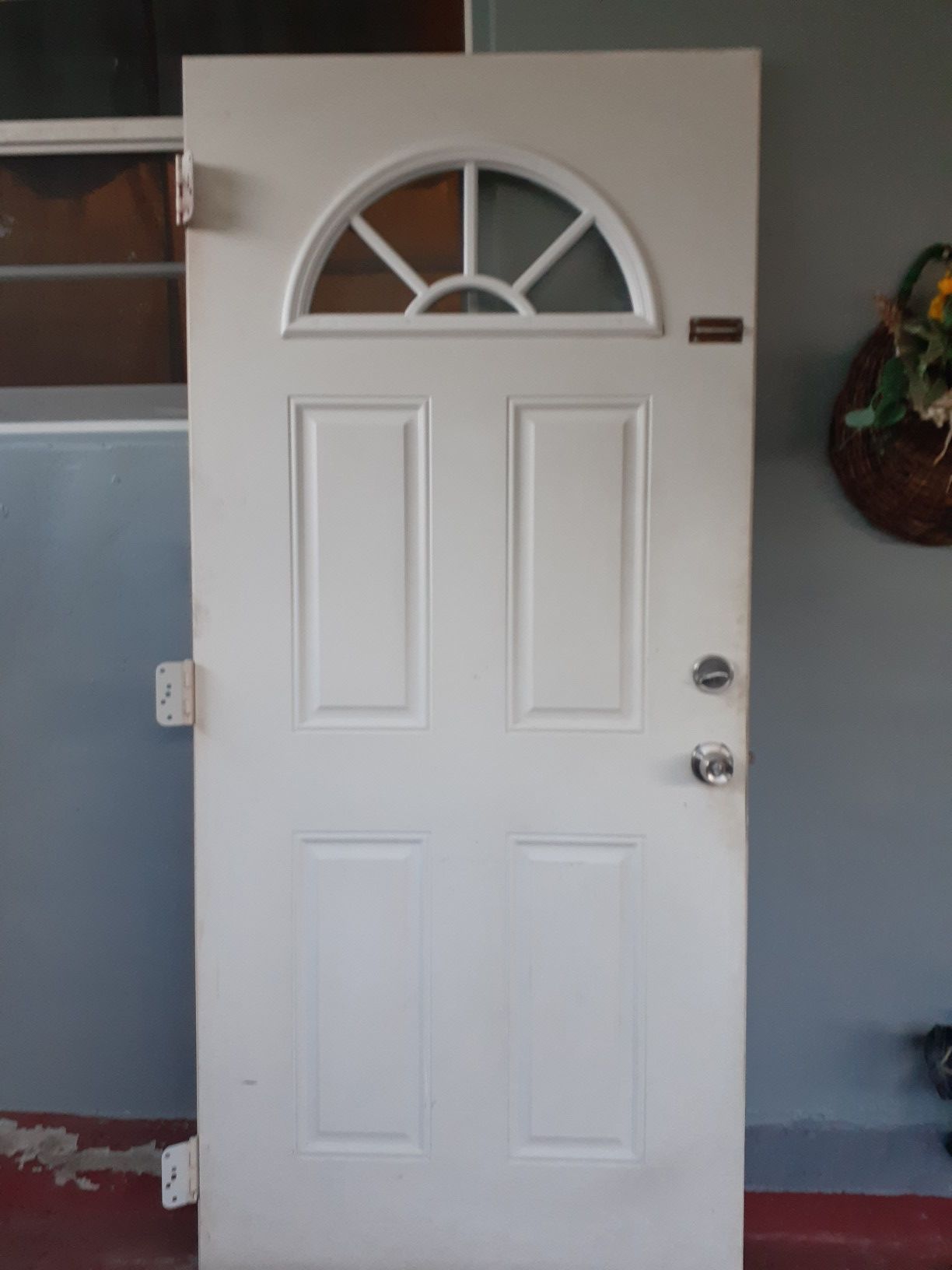 White medal outdoor door 36 ×80