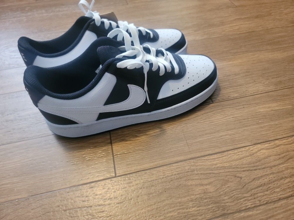 Nike Court Vision Size 11