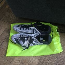 FREE FOR PICKUP - Adidas Sprintstar Size 13