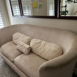 Sofa And Chairs 