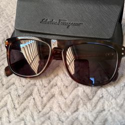 Salvatore Ferragamo Sunglasses 