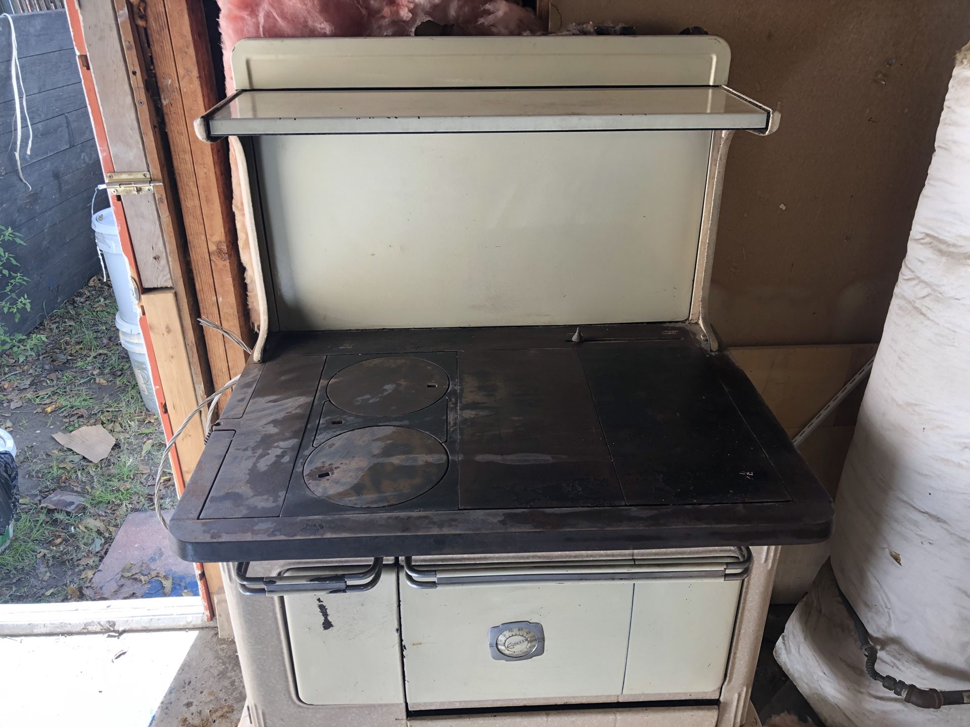 Antique Eureka Wood Coal Cook Stove