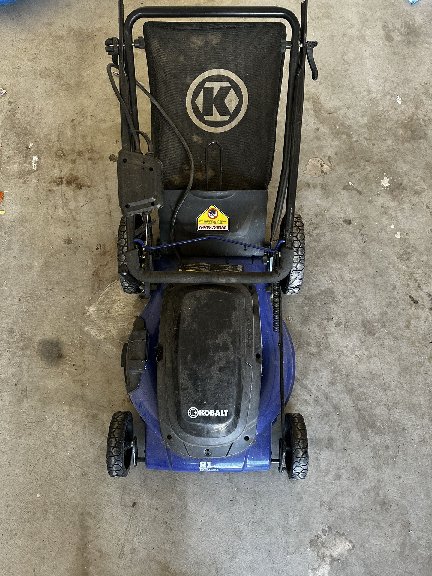 Electric lawn mower
