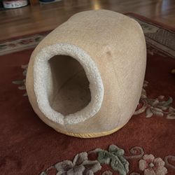 Cat / Pet Bed