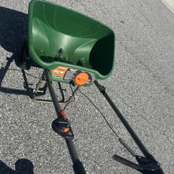 Scott’s Grass Seed Spreader 