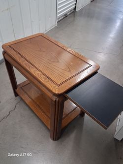 Solid oak end table