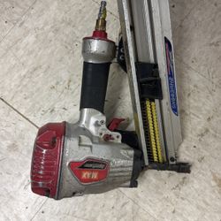 Max  Framing Nail Gun 