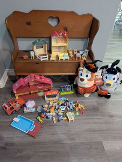 Bluey toy lot