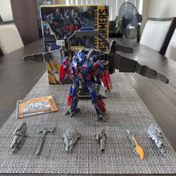 Buzzworthy Bumblebee Optimus Prime 44