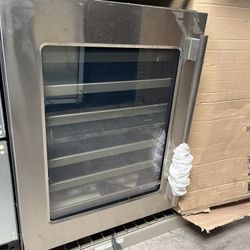 Thermador Freedom 24” Undercounter Dual Zone Wine Cooler