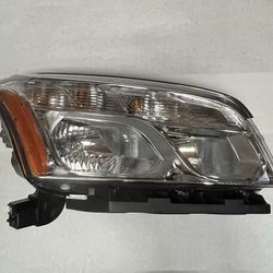 LA Zona Auto Parts 2015 to 2016 Chevrolet Trax Right Side Passenger Headlight Pasajero Derecho Luz Light Mica