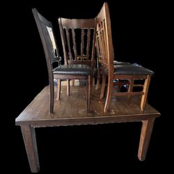 Expandable Table - up to eight seats.