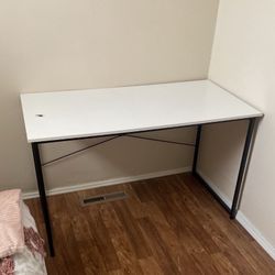 Computer desk