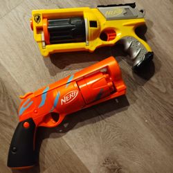 Nerf Guns 2 With Loaded 6 Nerf Shots