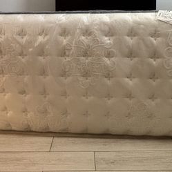 Twin Bed