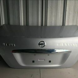Trunk/Hatch/Tailgate W/O Spoiler Fits 09-14 NISSAN MAXIMA 954972 W Backup Camera. ** CAR NOT FOR SALE, PARTS ONLY**