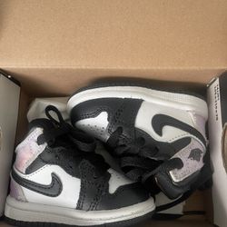 Jordan 1 Mid TD