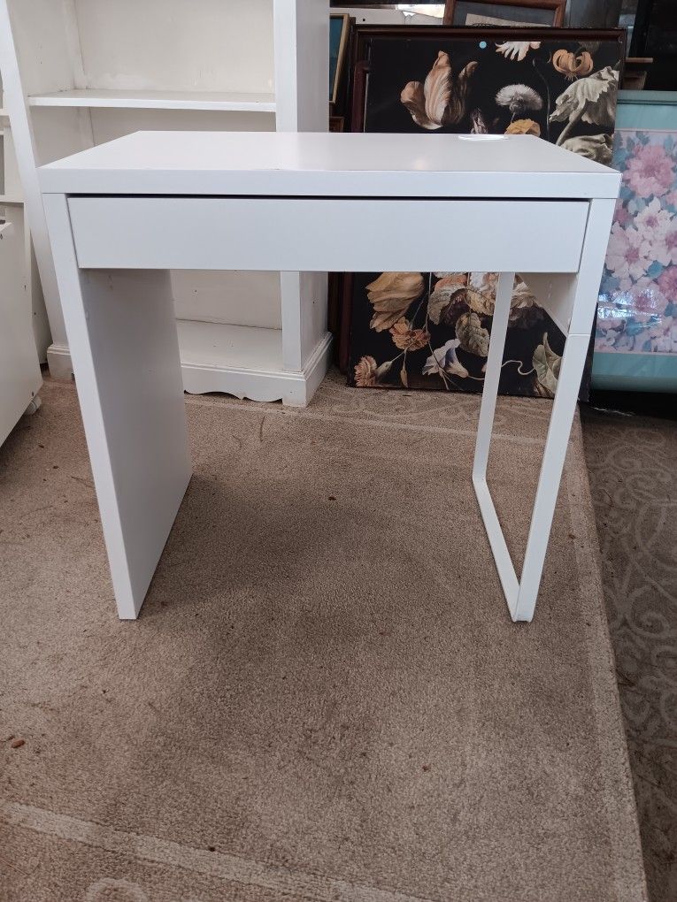 Ikea Micke Student Desk Laquered White $45 OBO
