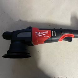 Milwaukee M18 Fuel Random Orbital Polisher  