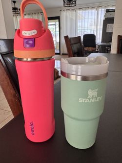 Stanley And Owala Bottles