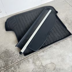 Subaru Outback Cargo Liner And Retractable Cargo Cover