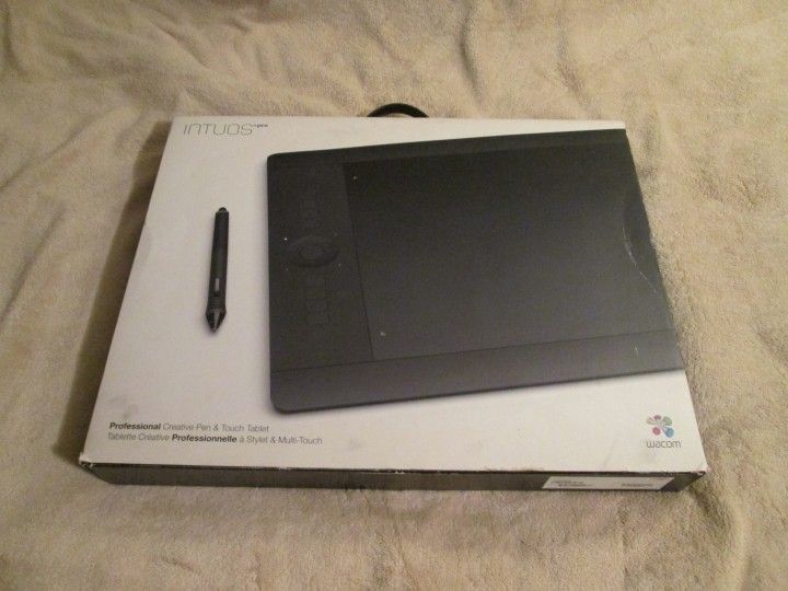 Wamcom Intuos Pro large Pen Tablet With Box And Accessories