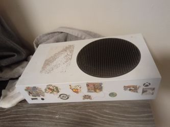 Selling my electronics and purses