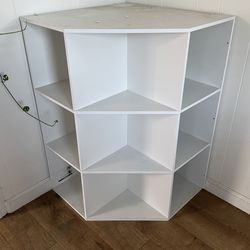 Corner shelves