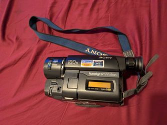 Sony CCD-TRV16 Camcorder - Black