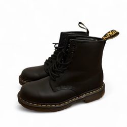 Dr. Martens Unisex 6" Black 1460 Originals 8-Eye Soft Toe SRO Boot