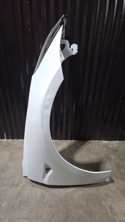 2017 - 2023 TESLA MODEL 3 RIGHT PASSENGER FENDER OEM