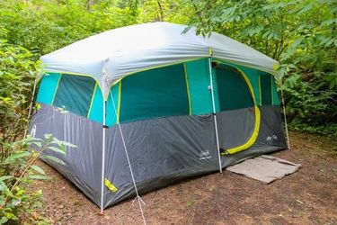 Coleman 8-Person Tenaya Lake Fast Pitch Tent