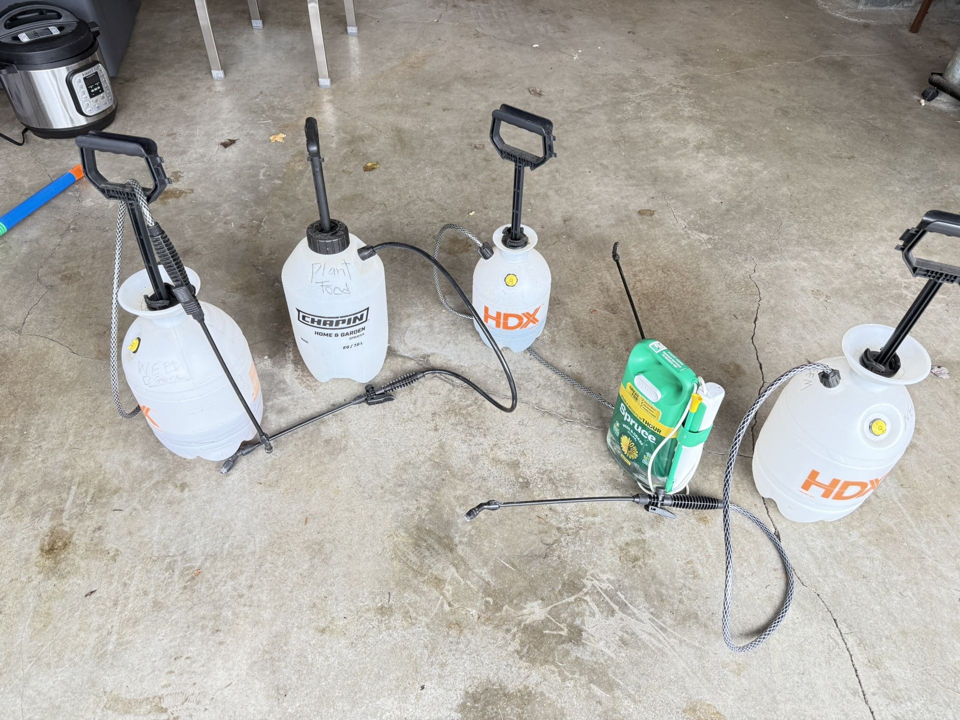 Chapin & HDX Garden Pump Sprayers