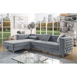 Brand New Super Plush Grey Sectional Sofa w Storage Chaise 
