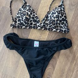 Bikini Blowout! Brand New! Only $10 Size Small  Item can be picked up in Hermosa Beach California or shipped right to your mailbox for the very low Of
