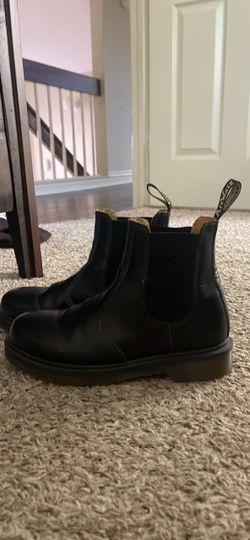 Dr. Martens Black Chelsea Boots women’s size 6