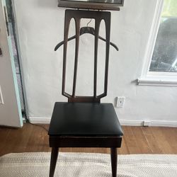 Antique Valet Chair 