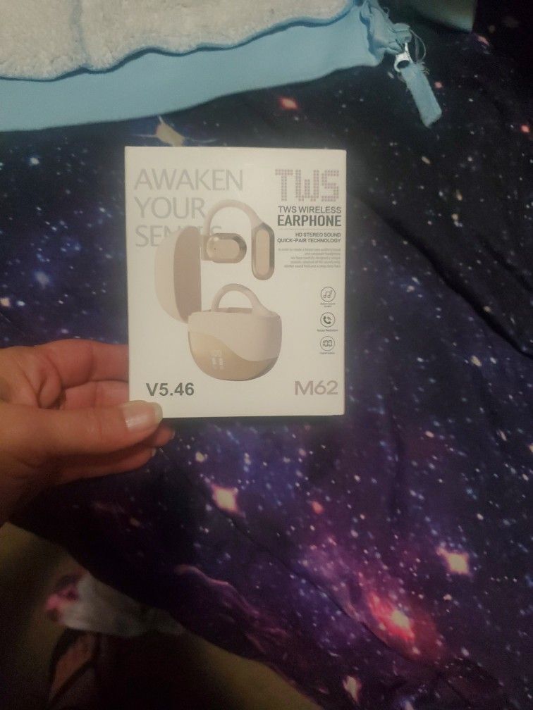 Translating Blutooth Ear buds