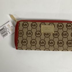 Michael Kors ~ Jet Set Continental Monogram Jacquard Women's Wallet ~ Beige/Red