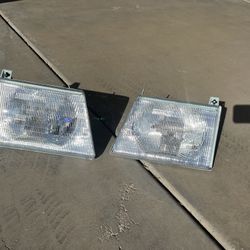 Ford Econoline Headlights E150 E250 E350 