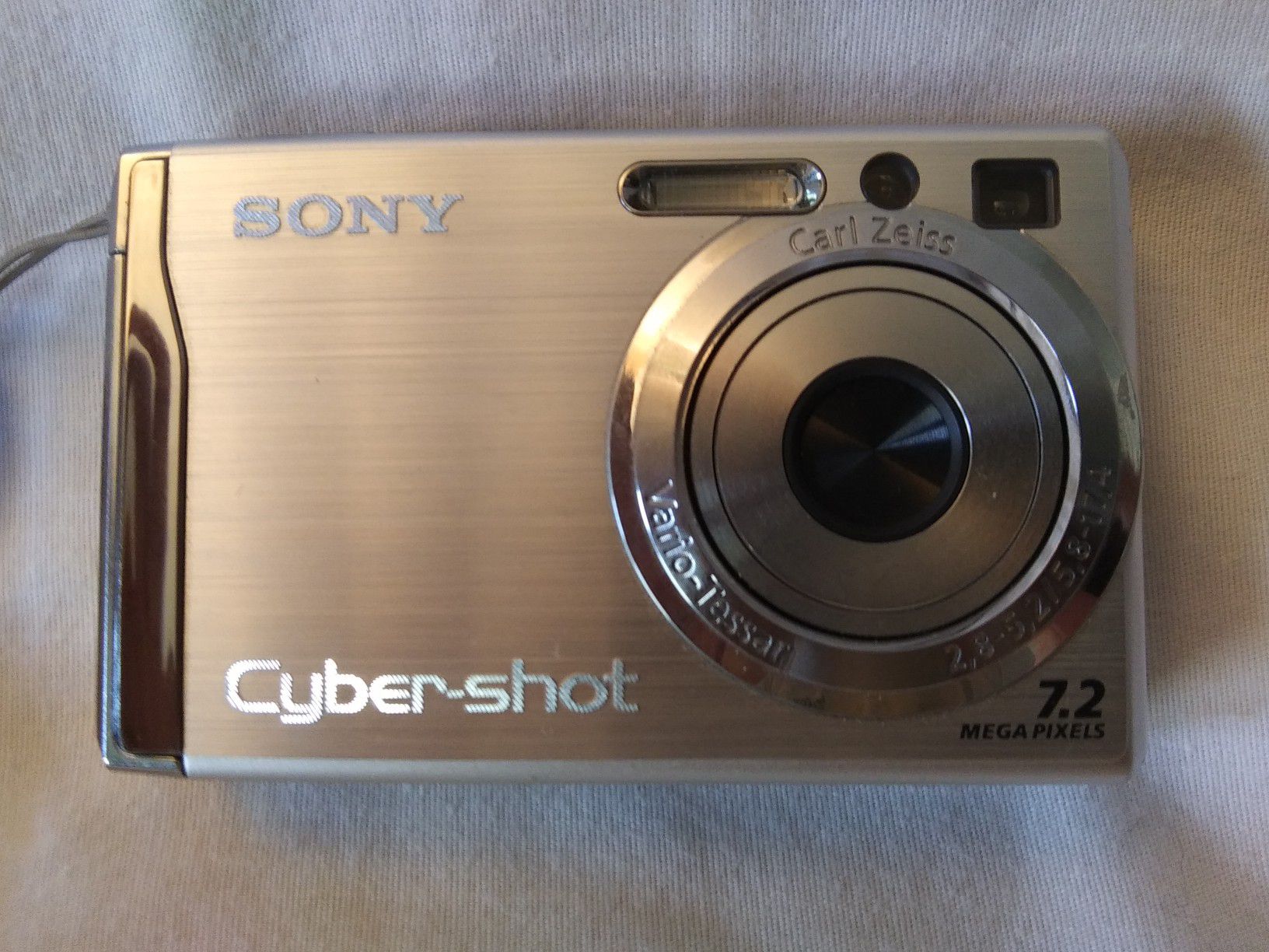 Sony Cyber-Shot DSC-W80 7.2 MP Digital Camera Silver