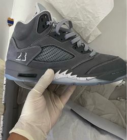 Air Jordan 5 Retro Wolf Grey Sneaker