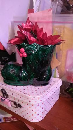 Lefton Christmas boot planter