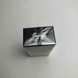 Tom Ford Oud Wood Eau De Parfum Spray 3.4oz