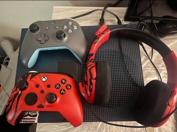 Xbox One S