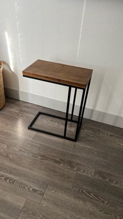 Slide In Mini Table 