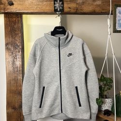 nike tech fleece gray zip up