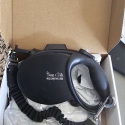 Happy and Polly, retractable dog leash.